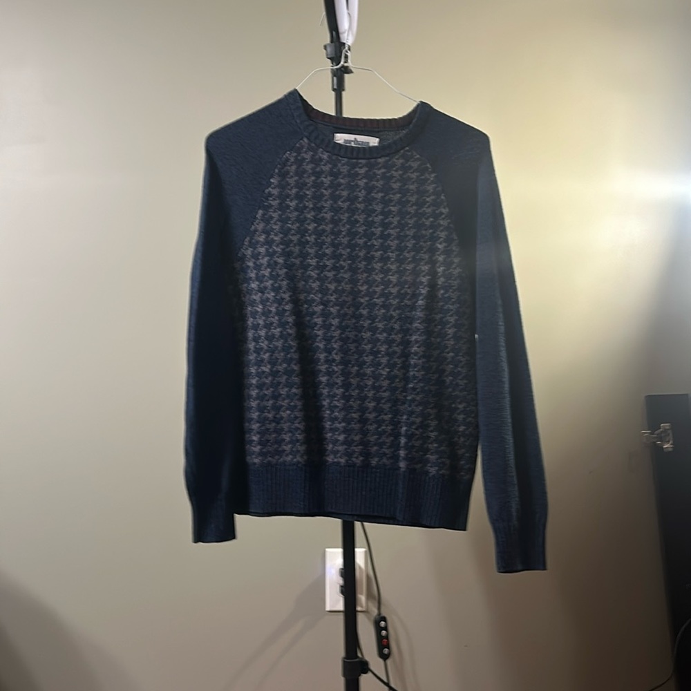 Urban Pipeline - Medium Blue Sweater - Great Condition